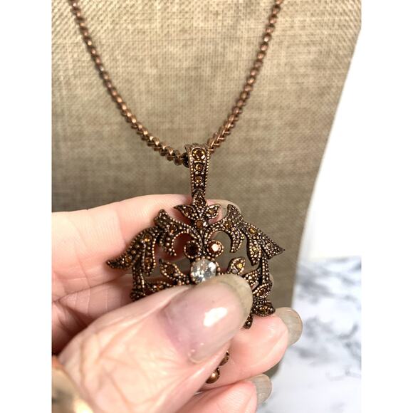 Vintage Copper Tone Pendant Necklace with Faux Gemstones and Pearls - Picture 3 of 8